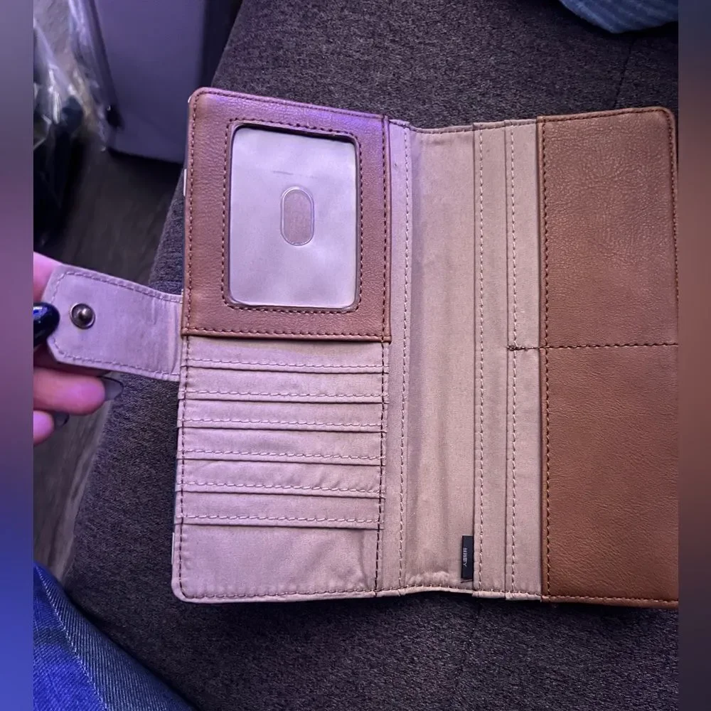 Beautiful condition relic wallet